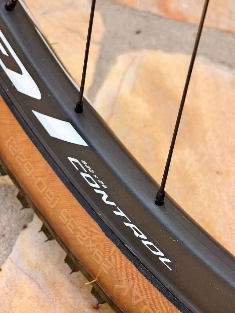 Specialized Epic Expert 2023 2023 Mountainbike d'occasion — image 10 sur 13