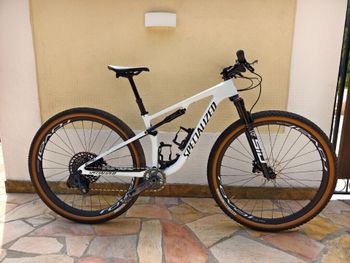Specialized Epic Expert 2023 2023 Mountainbike d'occasion — image 1 sur 13