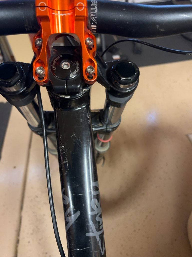 Used Kona Stinky 24 2012 2012 Mountainbike, Black, 24 — image 4 of 10