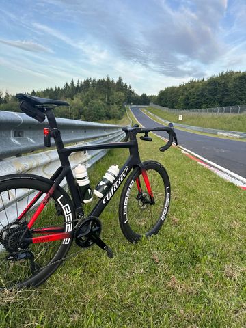 Wilier Cento10 SL - SHIMANO 105 Di2 2024 2024 Road & Gravel usato