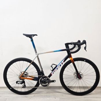 Brugt Giant Tcr SRAM Red eTap AXS 2026 Road & Gravel — billede 2 af 17