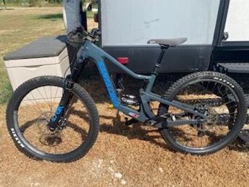 Used Santa Cruz BRONSON R / Carbon C / MX 2022 2022 MTB