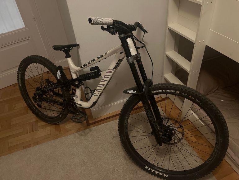 Używany Canyon Torque DH CLLCTV 2025 2025 Mountainbike — zdjęcie 2 z 4