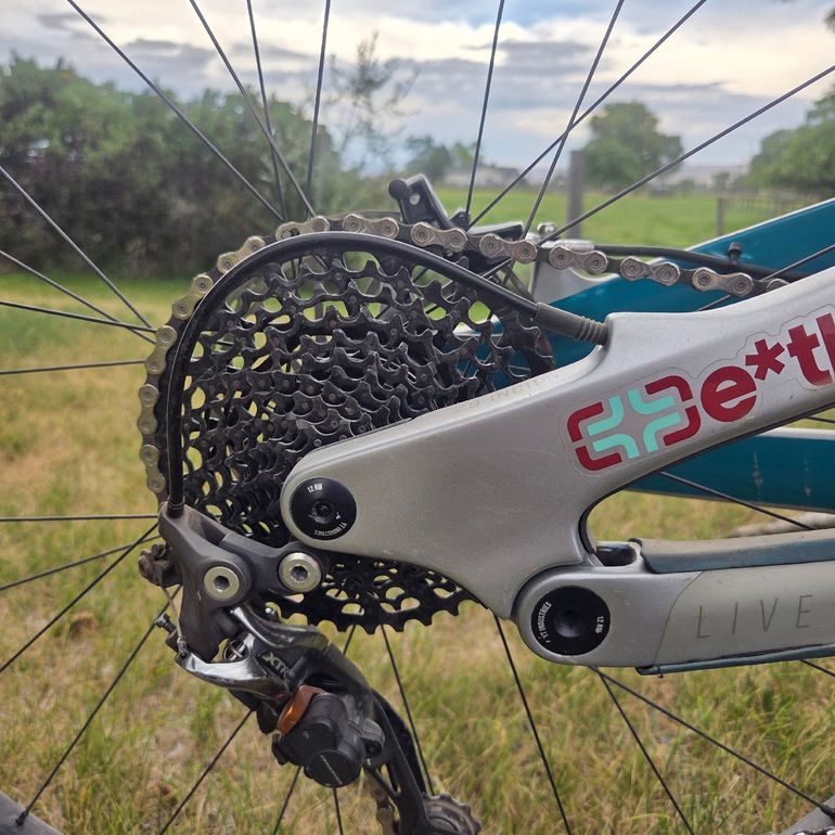 Used YT Custom Shimano XTR 2019 Mountainbike, Light Gray — image 2 of 37
