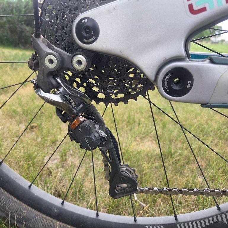 Used YT Custom Shimano XTR 2019 Mountainbike, Light Gray — image 7 of 37