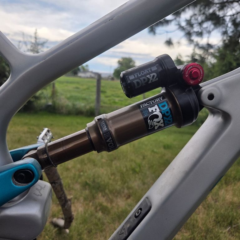 Used YT Custom Shimano XTR 2019 Mountainbike, Light Gray — image 32 of 37