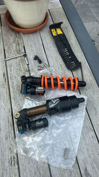 Używany Yeti SB150 T1 2022 2022 Mountainbike — zdjęcie 3 z 4