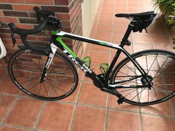 Trek Madone 7 2015 Road & Gravel usato, Verde — immagine 8 di 12