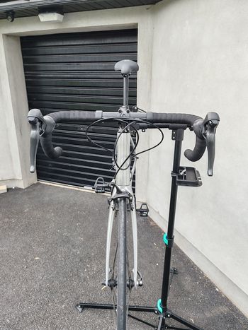 Cannondale CAAD Optimo 4 2022 2022 Road & Gravel d'occasion — image 3 sur 6