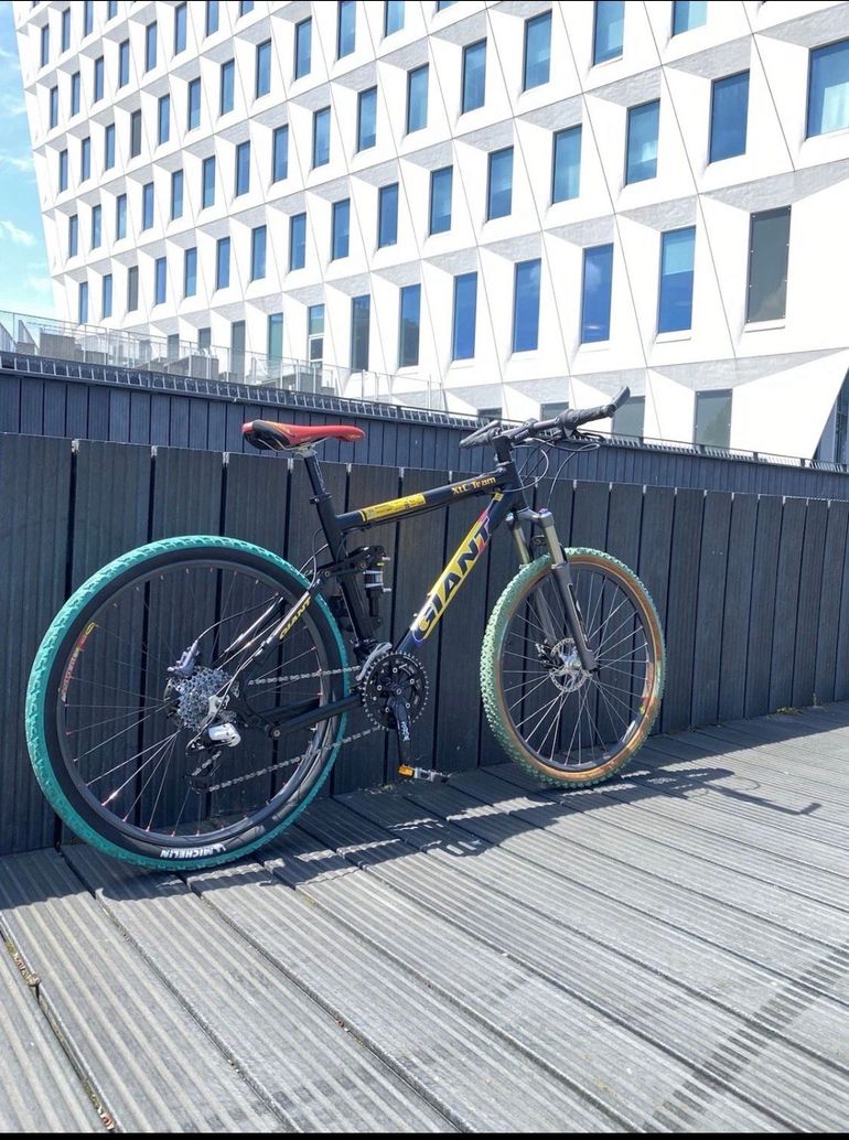 Brugt Giant NRS XTC 2001 Mountainbike — billede 2 af 9