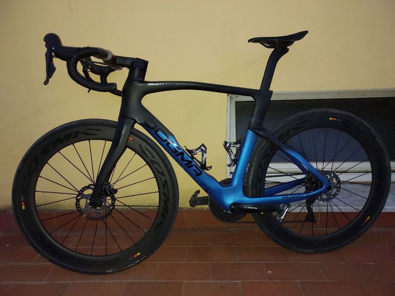 Used Pinarello Dogma Shimano 105 2024 Road & Gravel, Blue — image 2 of 5