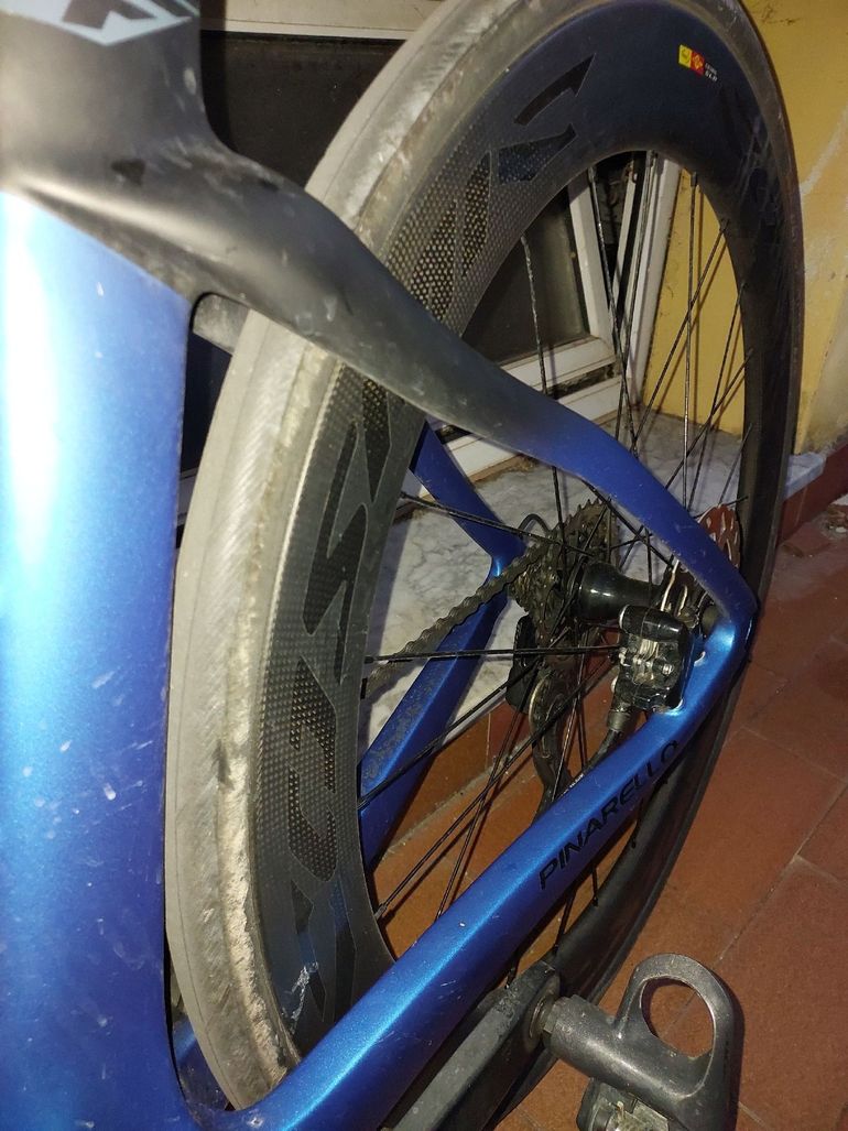 Used Pinarello Dogma Shimano 105 2024 Road & Gravel, Blue — image 4 of 5