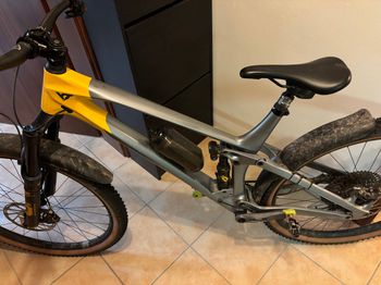 Brugt YT Industries Izzo UNCAGED 11 29 2023 2023 Mountainbike — billede 3 af 4