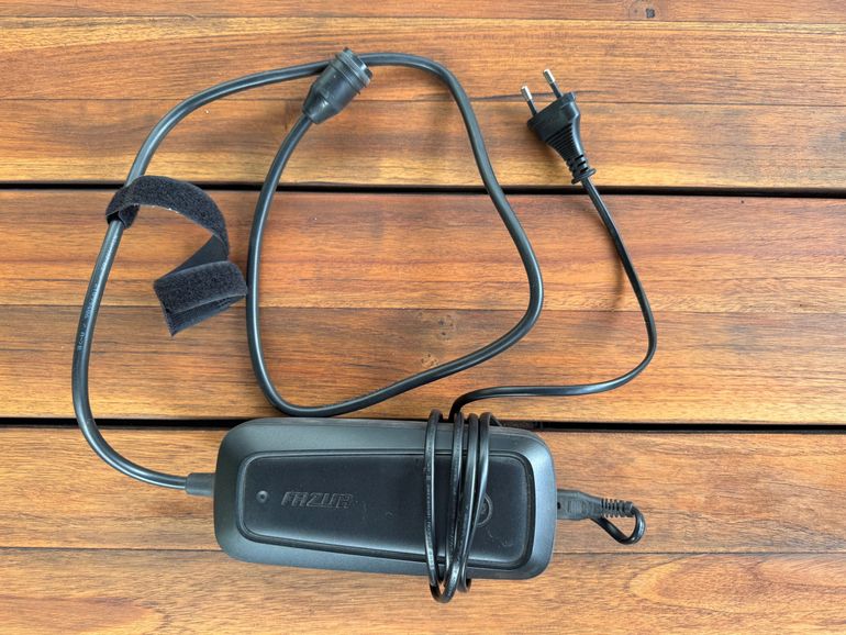 Canyon Roadlite:ON CF 9 LTD 2023 2023 Urban usato, Grigio chiaro — immagine 14 di 15