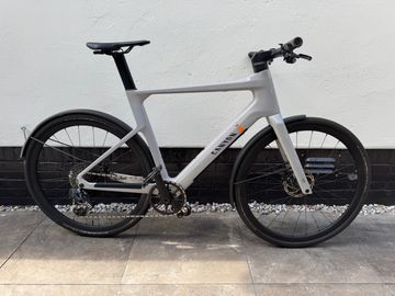 Używany Canyon Roadlite:ON CF 9 LTD 2023 2023 Urban — zdjęcie 2 z 15