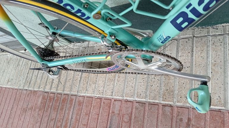 Bianchi Custom Other Campagnolo 1999 Road & Gravel usato, Verde — immagine 5 di 6