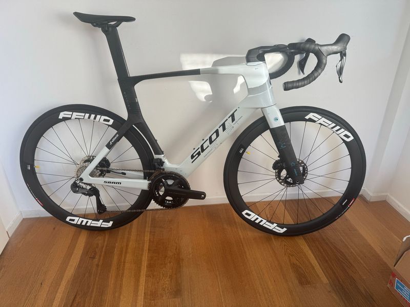 Tweedehands Scott Foil RC Pro HMX Team issue Ultegra Di2-12sp 2026 Road & Gravel