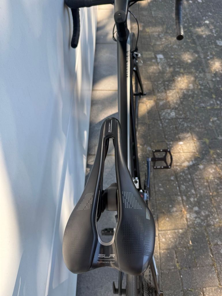 Brugt Canyon Aeroad CF SL 8.0 Di2 2019 2019 Road & Gravel — billede 6 af 8