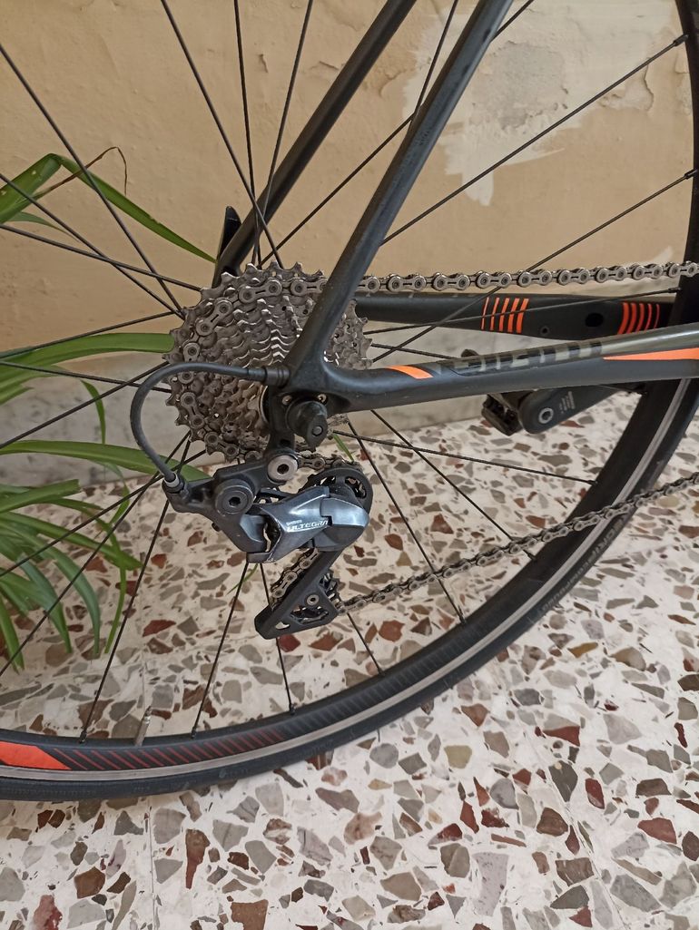 Giant Tcr Shimano Ultegra 2018 Road & Gravel d'occasion — image 2 sur 5