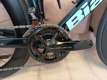 Used Bianchi Oltre Shimano Ultegra Di2 2026 Road & Gravel, Green — image 6 of 14