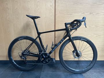 Used Giant TCR Advanced Disc 2 2022 2022 Road & Gravel