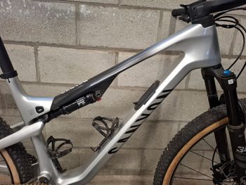 Brugt Canyon Lux Trail CF 7 2025 2025 Mountainbike — billede 4 af 16