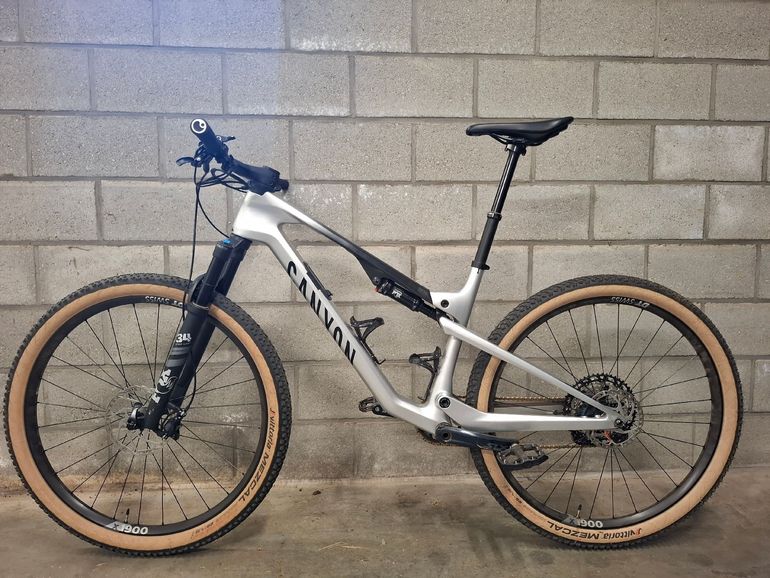 Brugt Canyon Lux Trail CF 7 2025 2025 Mountainbike — billede 14 af 16