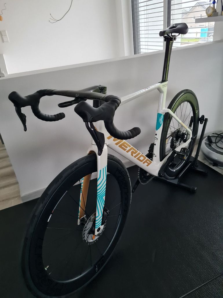 Used Merida Reacto Team Pearl Di2/Powermeter 2024 Road & Gravel, White — image 13 of 14
