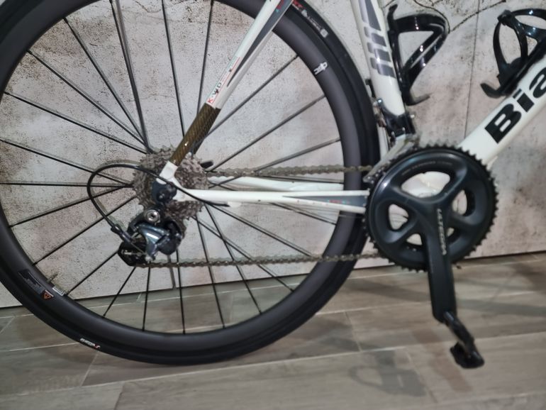 Brugt Bianchi 928 Carbon C2C 2011 Road & Gravel — billede 3 af 4