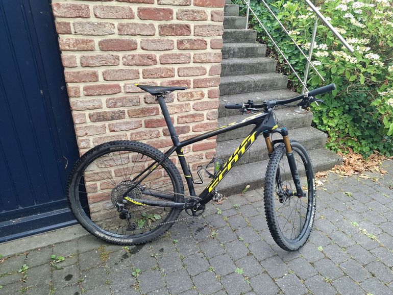 Gebrauchtes Scott scale shimano deore xt de +-9, 5kg 2016 Mountainbike, Schwarz — Bild 2 von 7