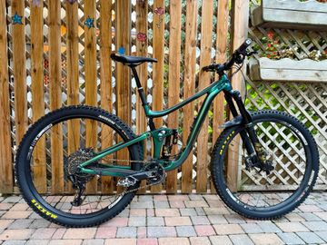 Used Giant Reign 29 1 2020 2020 MTB