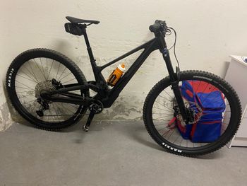 Scott Genius 920 2025 2025 Mountainbike usato, Nero — immagine 1 di 4