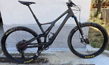 Used Specialized Men's Stumpjumper Comp Carbon 29 2018 2018 MTB