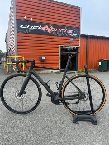 Brugt Scott Addict RC 30 2022 2022 Road & Gravel — billede 1 af 3