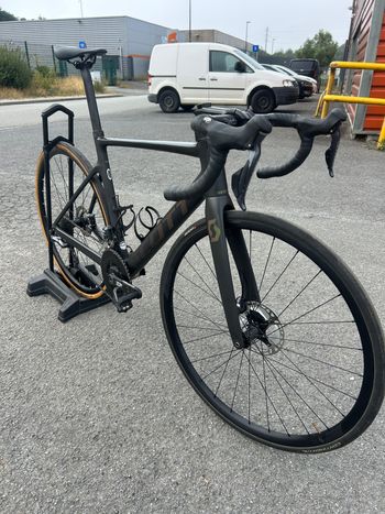 Brugt Scott Addict RC 30 2022 2022 Road & Gravel — billede 3 af 3