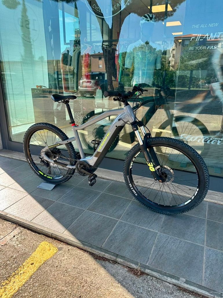 Haibike HardSeven 6 2021 2021 Mountainbike usato, Grigio chiaro — immagine 2 di 9