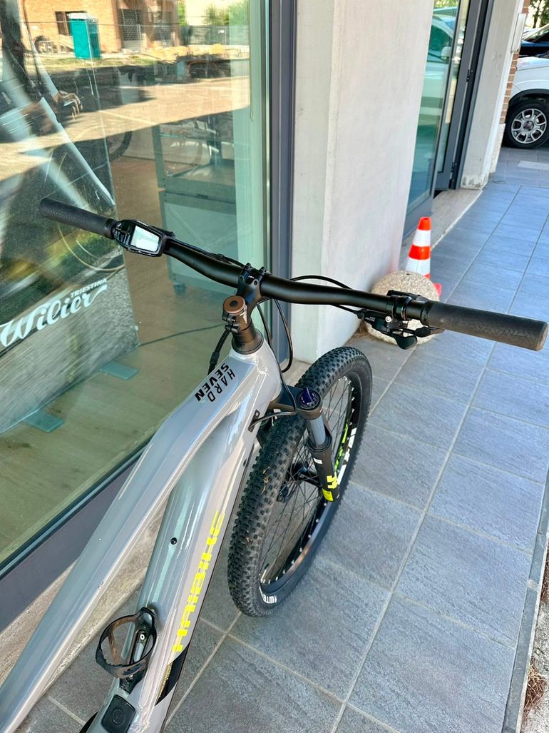 Haibike HardSeven 6 2021 2021 Mountainbike usato, Grigio chiaro — immagine 7 di 9