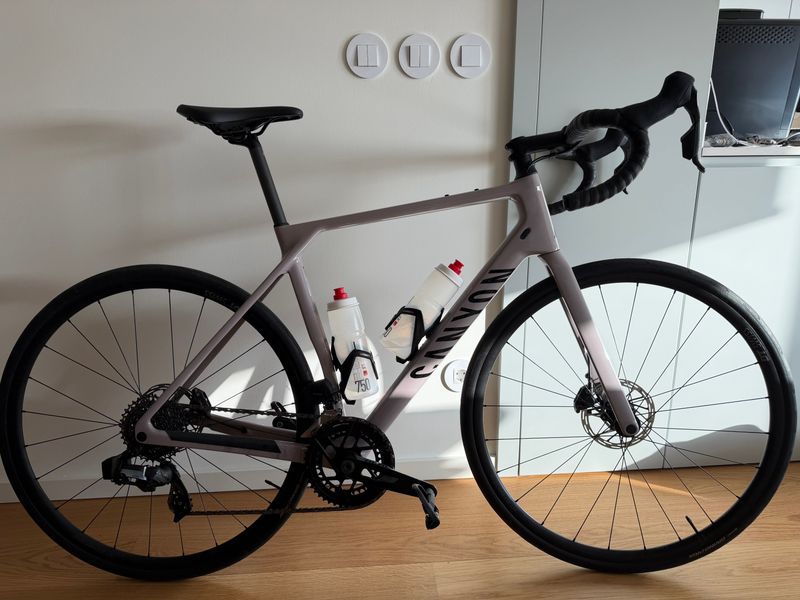 Canyon Endurace CF 7 AXS 2026 2026 Road & Gravel d'occasion