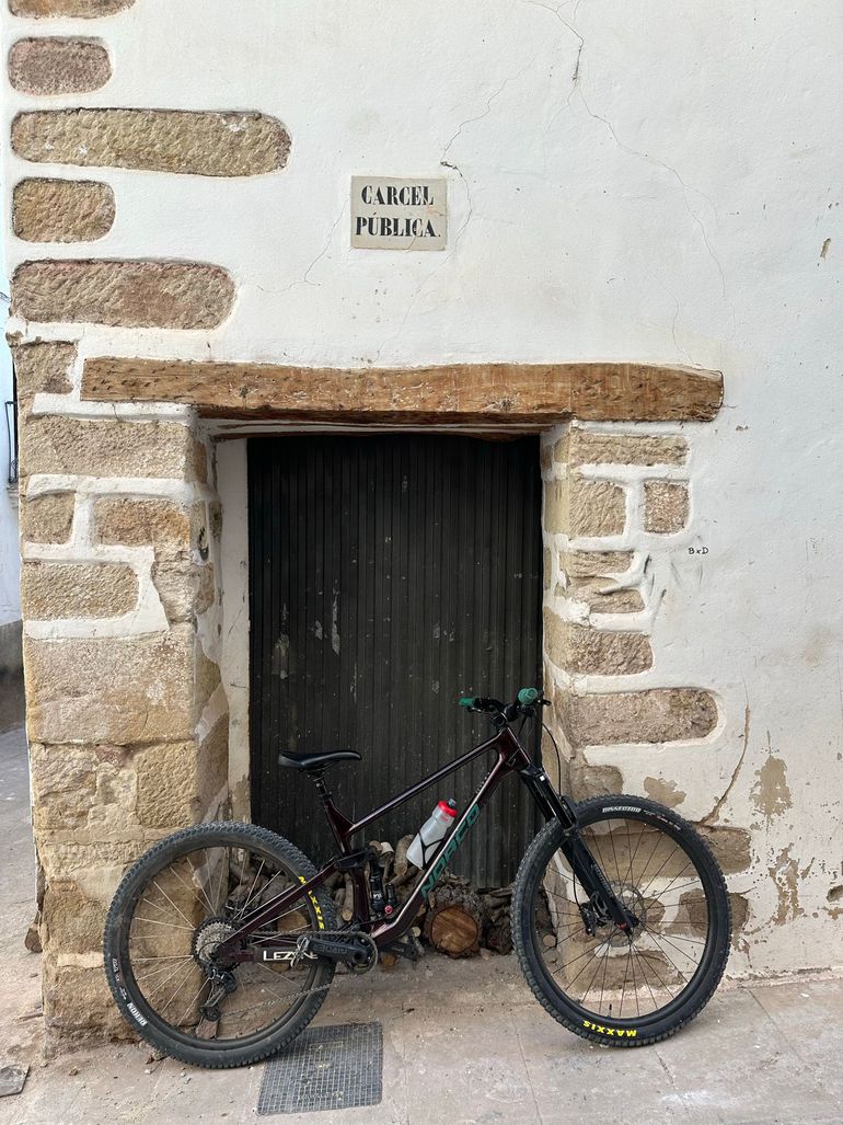 Used Norco Optic C2 SRAM 2021 2021 Mountainbike, Purple — image 3 of 3