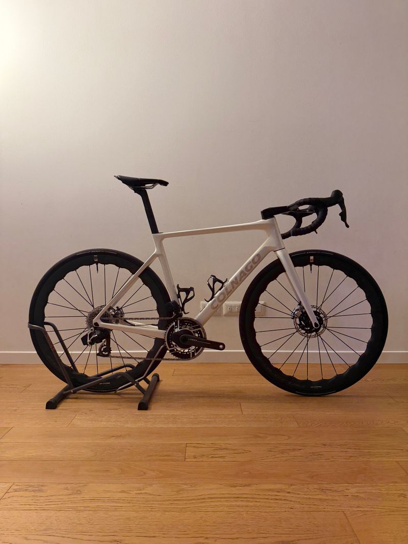 Colnago V4Rs Sram Red eTap AXS 2026 Frameset 2026 Road & Gravel usato