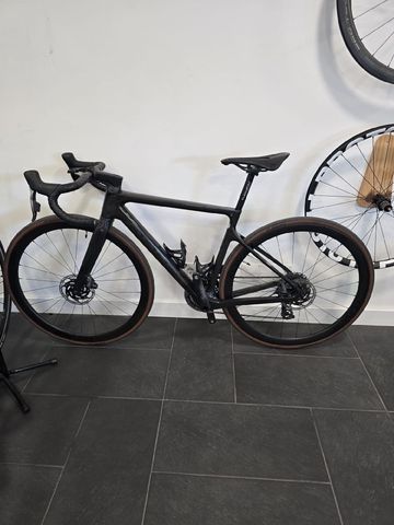 Brugt Orbea Orca SRAM Force eTap AXS 2023 Road & Gravel