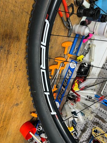 Brugt Cannondale F-Si Carbon 3 2019 2019 Mountainbike — billede 15 af 24