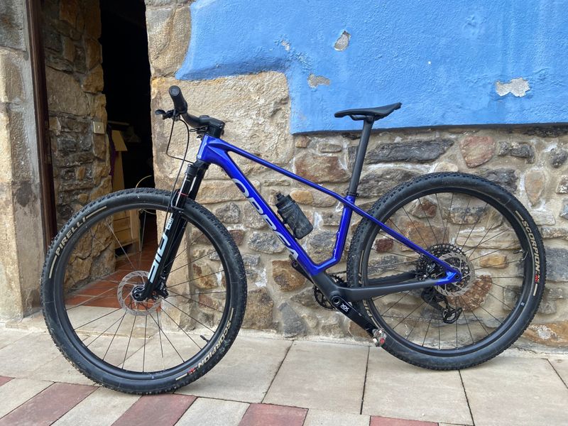 Käytetty Orbea Alma M-LTD 2026 2026 MTB