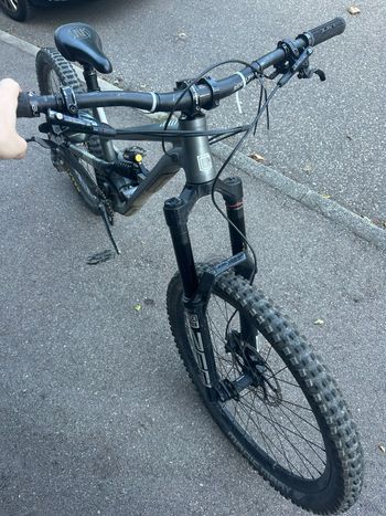 Gebrauchtes Commencal CLASH RACE 2021 2021 Mountainbike, Hellgrau, 27.5 — Bild 4 von 8