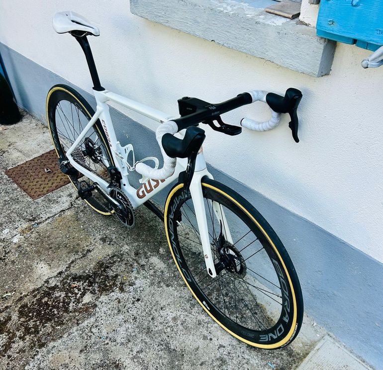 Käytetty Gusto Custom SRAM Red eTap AXS 2024 Road & Gravel — kuva 2 / 5
