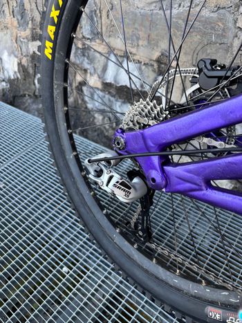 Gebrauchtes Specialized Demo 8 I 2015 2012 Mountainbike, Violett — Bild 6 von 10