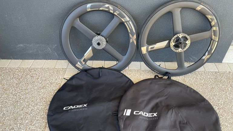 Used Cadex Custom Shimano Dura Ace Di2 2024 Road & Gravel, Light Gray — image 13 of 16