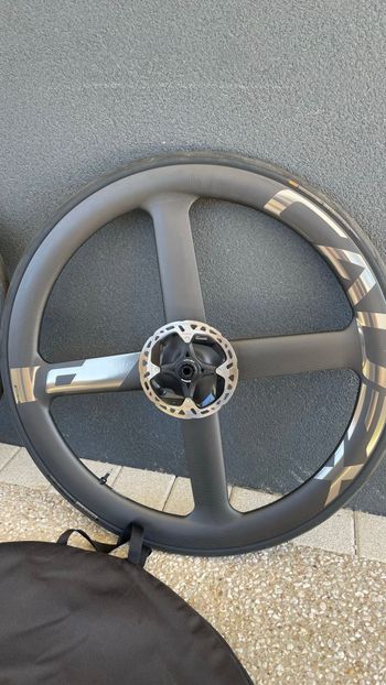 Used Cadex Custom Shimano Dura Ace Di2 2024 Road & Gravel, Light Gray — image 11 of 16