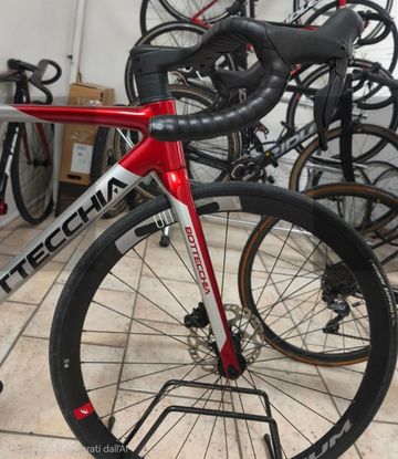 Used Bottecchia Custom Shimano 105 Di2 2024 Road & Gravel, Light Gray — image 3 of 6