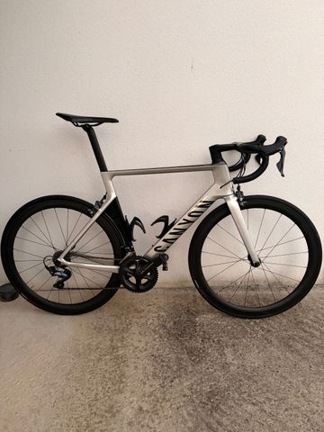 Käytetty Canyon Aeroad CF SL 8.0 2020 2020 Road & Gravel